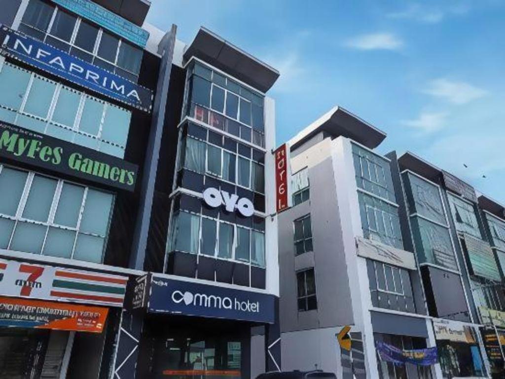 Comma Hotel Bandar Saujana Putra Экстерьер фото